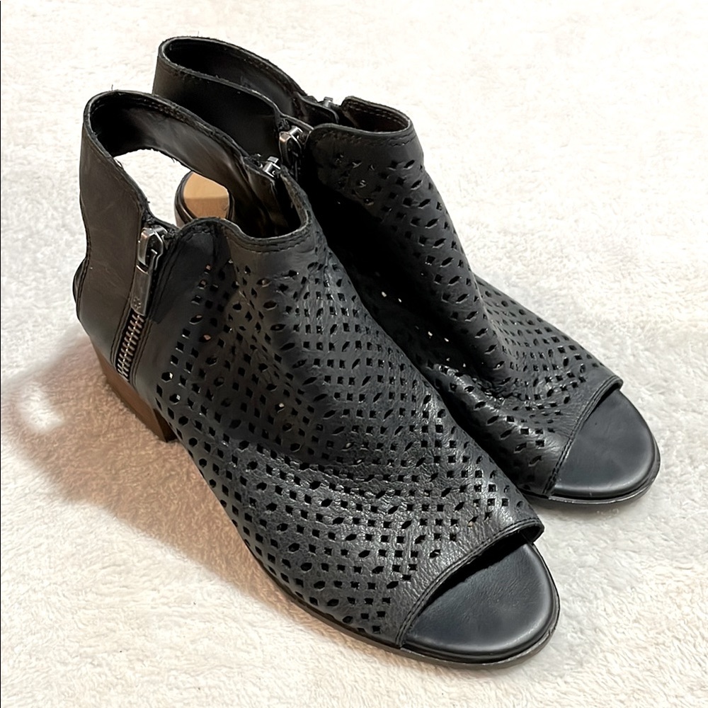 🎉HP🎉Lucky Brand Women's Black Peep-Toe Ankle Boots